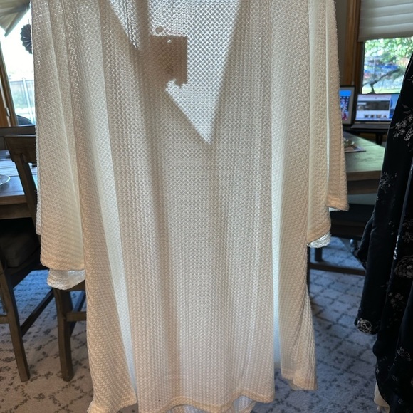 Unused with tags Olrik white waffle button down short sleeve size plus 4X - Picture 4 of 9